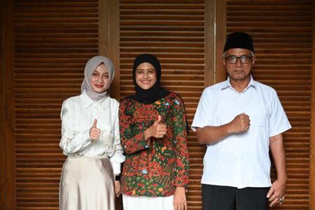Silaturahmi ke Bunda Fey, Mbak Vinanda Ajak Bangun Kota Kediri Foto BeritaJatim.com