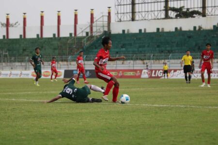 Laga Pamungkas, Perssu Madura City vs Persesa Sampang Berakhir Tanpa Gol Foto BeritaJatim.com