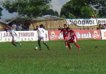 Perssu Madura City Kandas dari Mitra Surabaya, Skor Akhir 1-5 Foto BeritaJatim.com