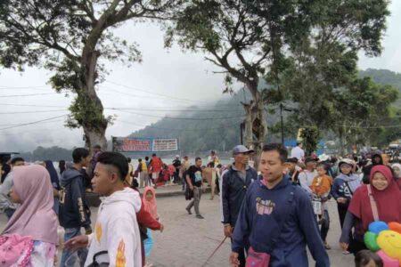 Tanggapan Pelaku Usaha di Telaga Sarangan Magetan atas Keluhan Pengunjung Foto BeritaJatim.com