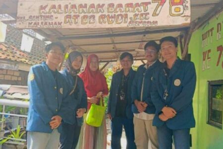 Mahasiswa Unair Hadirkan Pertanian Modern Berbasis Hidroponik Foto BeritaJatim.com