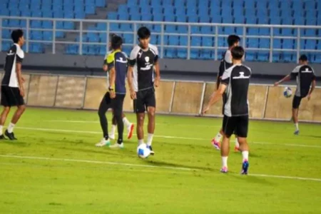Indra Sjafri Akan Coret Pemain Timnas U-20 Foto BeritaJatim.com