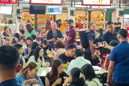 Wapres dan Pj Gubernur Jatim Diskusi Reformasi Birokrasi di Pasar Atom Surabaya Foto BeritaJatim.com