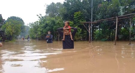 Banjir Landa 11 Desa di Jombang Foto BeritaJatim.com