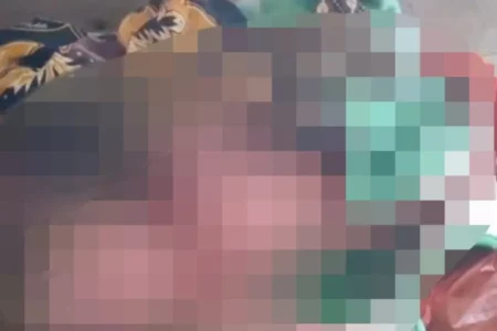 Bayi Laki-Laki Baru Lahir Ditemukan Dekat Tempat Sampah di Surabaya Foto BeritaJatim.com