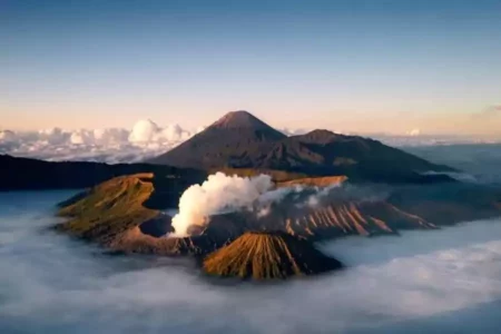 Catat! Wisata Bromo Tutup Sementara pada Akhir Maret hingga Awal April 2025 Foto BeritaJatim.com