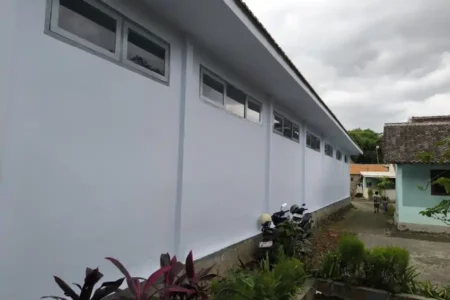 SDN Dawuhan Bondowoso Rampung Direnovasi Pasca Ambruk Diterjang Puting Beliung Foto BeritaJatim.com