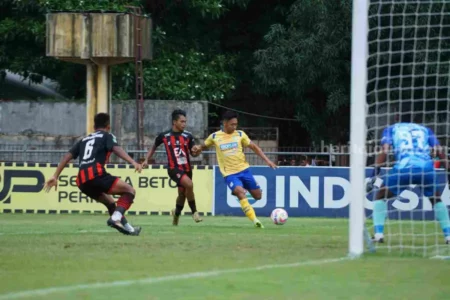 Gresik United Harus Kantongi 15 Poin Jika Ingin Bertahan di Liga 2 Foto BeritaJatim.com