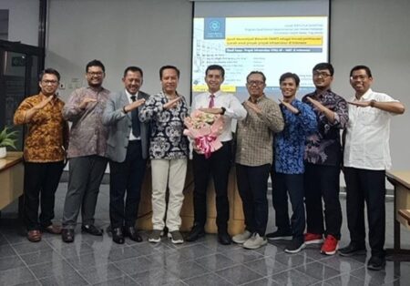 Anggota DPR Heru Tjahjono Jadi Penguji Eksternal Disertasi Mahasiswa Doktoral UGM Foto BeritaJatim.com