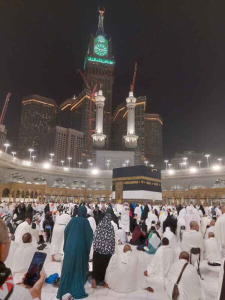 Telurkan 3 Hal Kaitan Haji, Menteri Agama RI Bertemu Menteri Haji Saudi Foto BeritaJatim.com