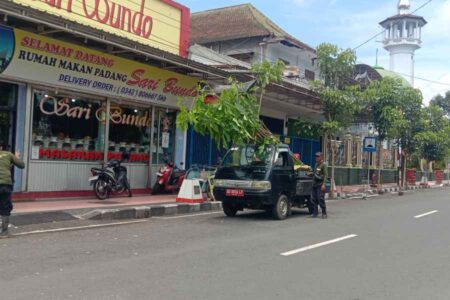 Polusi Udara Meningkat, Pemkot Blitar Anggarkan Rp100 Juta untuk Penghijauan Foto BeritaJatim.com