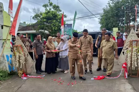 Dongkrak Sektor Pertanian, Bupati Malang Hibahkan Jalan Usaha Tani 276 Meter Foto BeritaJatim.com