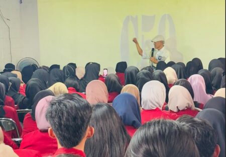 Mahasiswa Manajemen Umsida Kaji Strategi Bisnis Kaus C59 Bandung Foto BeritaJatim.com