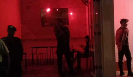 Wali Kota Blitar Larang Karaoke Foto BeritaJatim.com