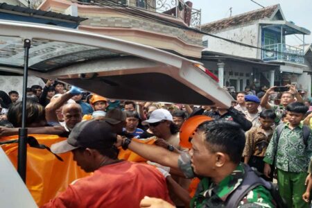 Bocah 7 Tahun Ditemukan Meninggal di Muara Sungai Gembong Pasuruan Foto BeritaJatim.com