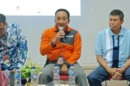 BPBD Surabaya Siapkan 22 Pos Pantau di 7 Titik Antisipasi Cuaca Ekstrem Foto BeritaJatim.com