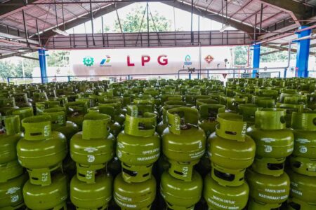 Era Baru Pembelian LPG 3 Kg: Hanya di Pangkalan Resmi Pertamina Mulai 1 Februari 2025 Foto BeritaJatim.com
