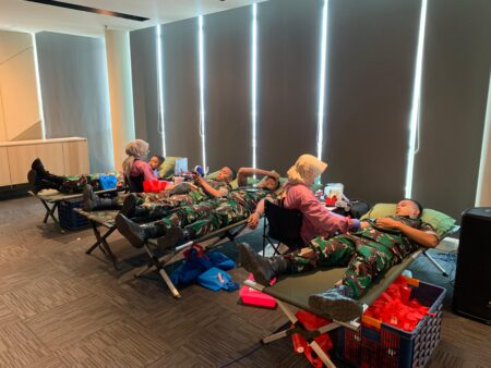 Midtown Residence Surabaya Kumpulkan 73 Kantong saat Gelar Donor Darah Bersama PMI Foto BeritaJatim.com