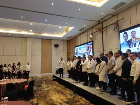 Ketua DPD Aprisindo Jatim : Kebijakan Perang Tarif Donald Trump Bisa Jadi Peluang Pasar Baru Bagi Industri Sepatu Foto BeritaJatim.com