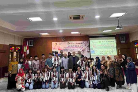 STIE Malangkucecwara Buka Program Sakura ke-24, Jadi Jembatan Budaya Indonesia dan Jepang Foto BeritaJatim.com