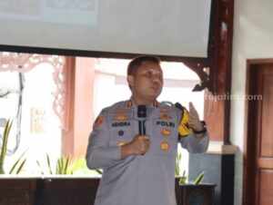 Kapolres Pamekasan: Wartawan Tidak Bisa Dipidana, Selama… Foto BeritaJatim.com