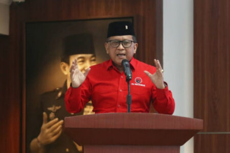 Hasto: Kepala Daerah dari PDIP Pasti Dukung Program Efisensi Anggaran Presiden Prabowo Foto BeritaJatim.com