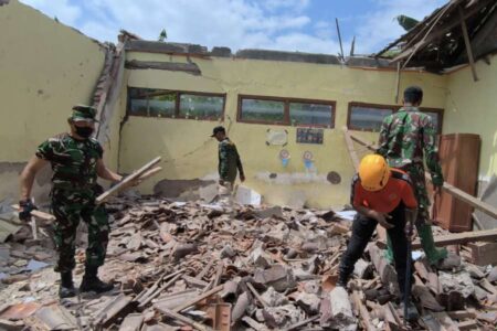 45 SD di Magetan Rusak Berat Versi Data Disdikpora Foto BeritaJatim.com