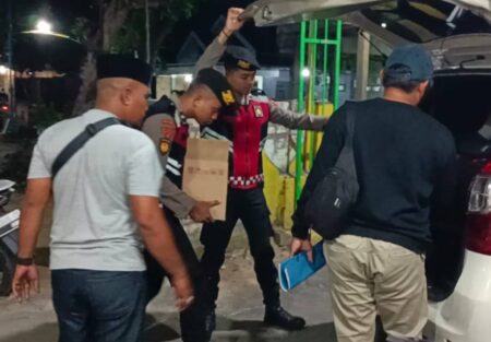 Jelang Ramadan, Polres Pamekasan Amankan Ratusan Botol Miras Foto BeritaJatim.com