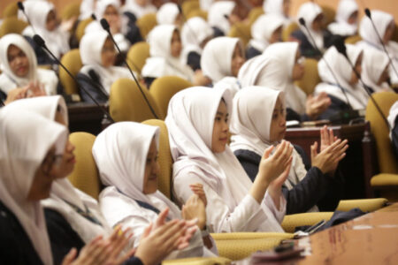 Siswa MAN 2 Kota Malang Audiensi dengan Anggota DPR di Kompleks Parlemen Senayan Foto BeritaJatim.com