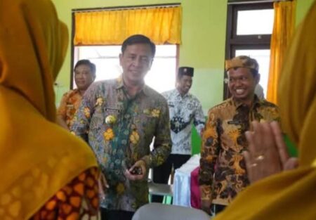 Efisiensi Anggaran, Pemkab Pamekasan Siapkan Opsi Program Safari Ramadan 2025 Foto BeritaJatim.com