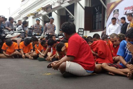 70 Kasus Curanmor Terungkap Selama 24 Hari, Pelaku Curanmor Surabaya Ditangkap Foto BeritaJatim.com