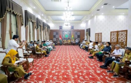 Sambut Ramadan, Pemkab Pamekasan Bangun Sinergi Bersama Ulama dan Ormas Foto BeritaJatim.com