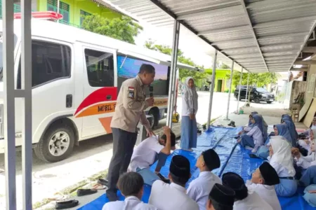 Di Sekolah Langganan Banjir, BPBD Tuban Gelar Simulasi SPAB Foto BeritaJatim.com