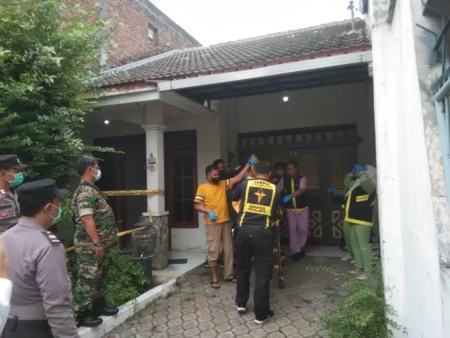 Pria Lansia di Kediri Ditemukan Meninggal, Diduga Sudah 14 Hari Foto BeritaJatim.com