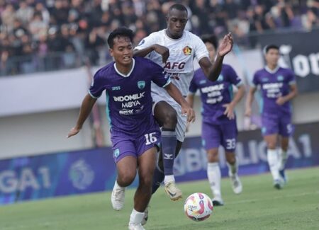 Persik Kediri vs Persis Solo: Duel Sengit Tim yang Tengah Berjuang Foto BeritaJatim.com