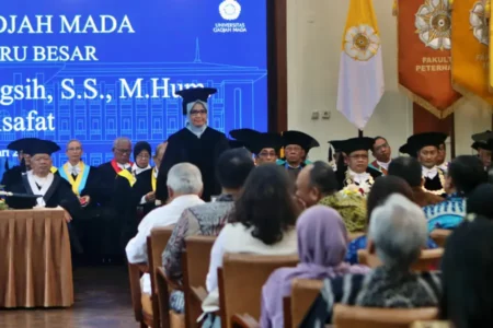 Prof Murtiningsih Kritik ChatGPT dan Pendidikan Gaya Bank Foto BeritaJatim.com