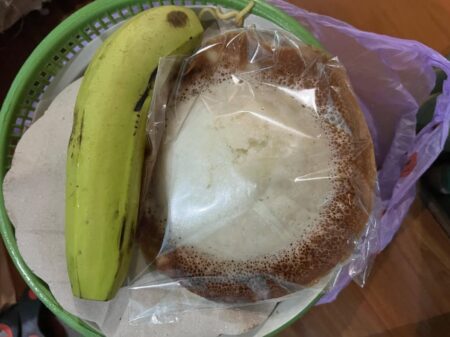 Ini Alasan Tradisi Megengan Identik dengan Apem dan Pisang Foto BeritaJatim.com