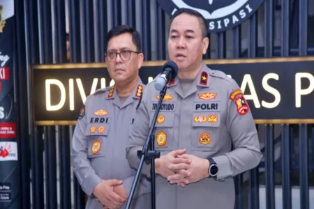 Polri Ajak Masyarakat Tetap Tenang Hadapi Kelangkaan Elpiji 3 Kg Foto BeritaJatim.com