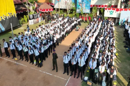 UWKS Masuk Daftar Top 35 Perguruan Tinggi Swasta Terbaik di Indonesia Foto BeritaJatim.com