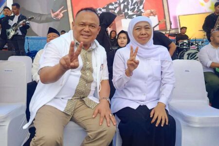 Khofifah-Emil Menang di MK, Dokter Agung: Hadiah untuk Rakyat Jatim Foto BeritaJatim.com