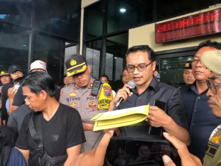 Sawah Tercemar, Warga Desak Tambak Udang di Pesisir Selatan Jember Ditutup Foto BeritaJatim.com