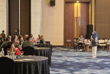 Direktur RSUD Jombang Jadi Narasumber Mabes TNI AD, Bahas Peningkatan Mutu dan Kinerja Rumah Sakit Foto BeritaJatim.com