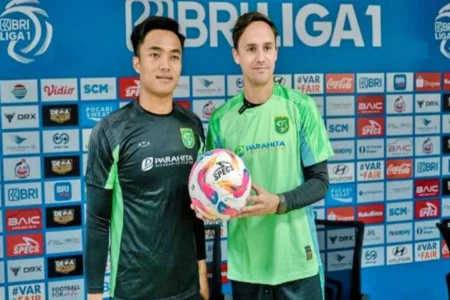 Persebaya Kalah Lawan Dewa United, Paul Munster Out Foto BeritaJatim.com