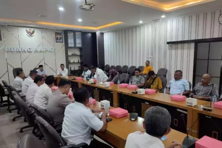 Konflik Kalibakar Dampit Malang, Warga Bumirejo Temui Komisi I DPRD Foto BeritaJatim.com