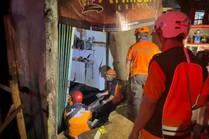 Toko Kelontong di Kota Malang Ambles saat Hujan, Penjual Meninggal Dunia Foto BeritaJatim.com