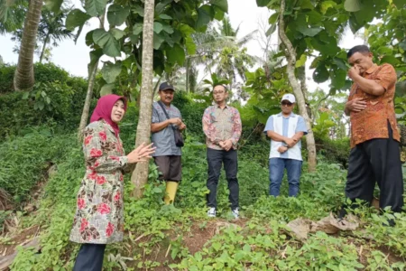 Warga Pakisan Bondowoso Krisis Air Bersih, Pemkab Ajukan Perbaikan Pipa Foto BeritaJatim.com