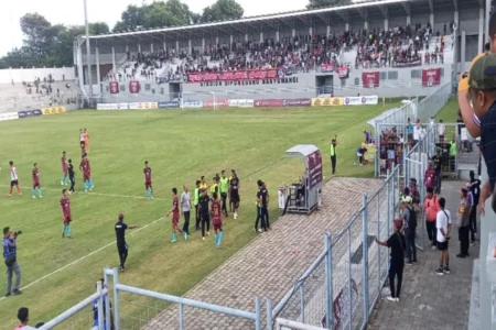 Persewangi Banyuwangi Vs Sang Maestro Imbang, Wasit Disoraki Terima Sogokan Foto BeritaJatim.com