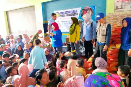Trauma Healing dan Bantuan untuk Warga Desa Wonoboyo Pasca Banjir Bandang Foto BeritaJatim.com