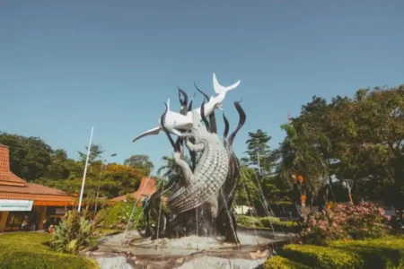 7 Destinasi Wisata Seru di Surabaya Selatan yang Wajib Dikunjungi Foto BeritaJatim.com