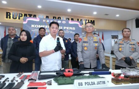 Pecatan TNI Terlibat Penyelundupan Senpi KKB Papua Foto BeritaJatim.com
